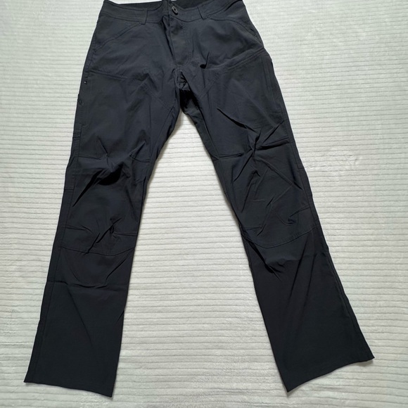 Kuhl Men's Dark Cargo Pants - Picture 2 of 11